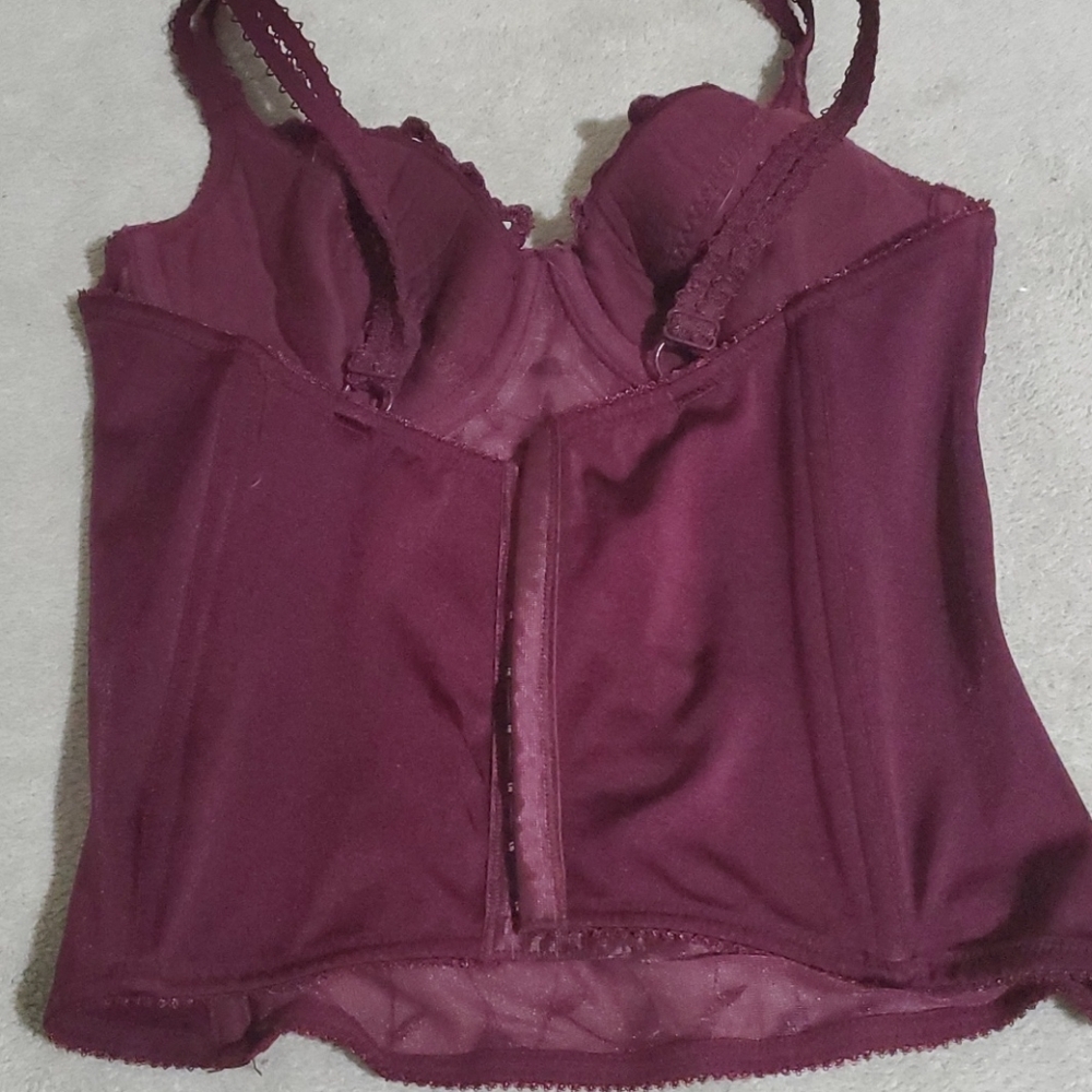 Corset - Picture 2 of 5
